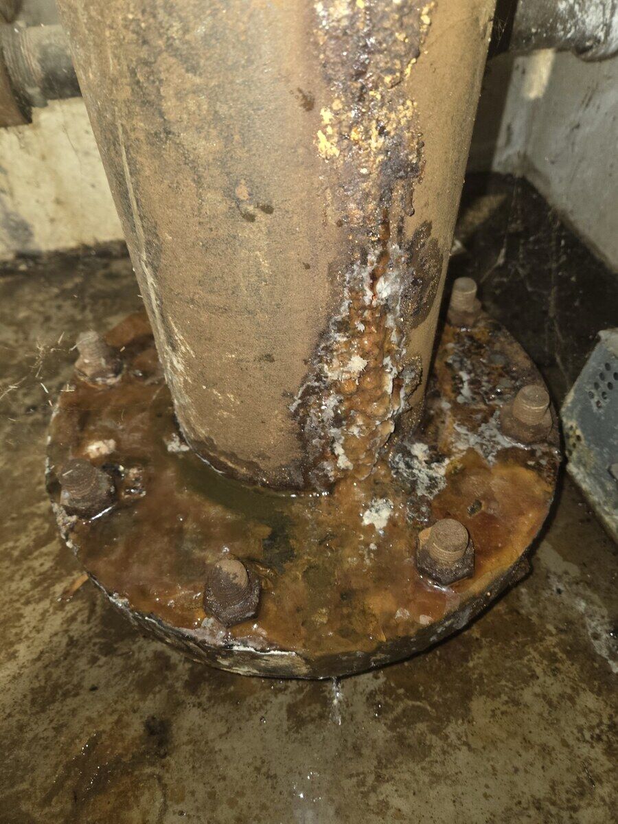 Before: Riser flange — corroded and weeping → newly fabricated assembly, leak-tested back in service.
